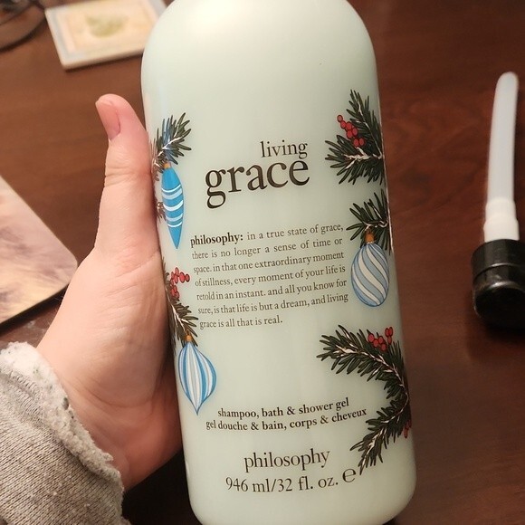 Philosophy Living Grace 32oz Holiday Edition 3-in-1 Body Wash w/ Pump NEW! - Picture 2 of 7